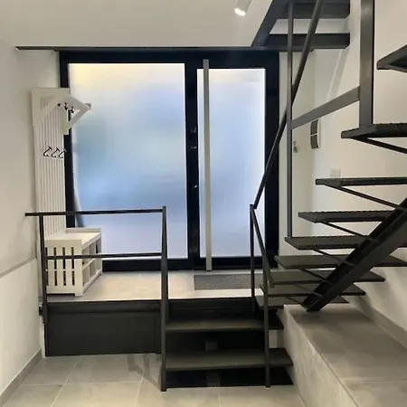Two Level In ראפאלו